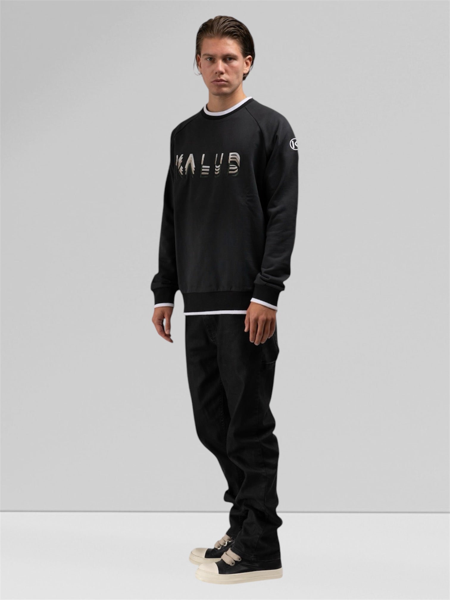 Regular Fit Pullover Washed Black 3D